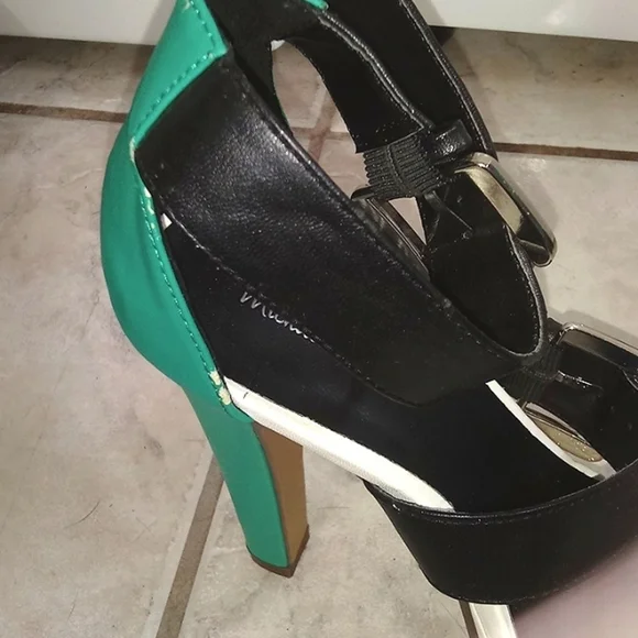 Michael Antonio Color Block Platform Sandals - Picture 6 of 7